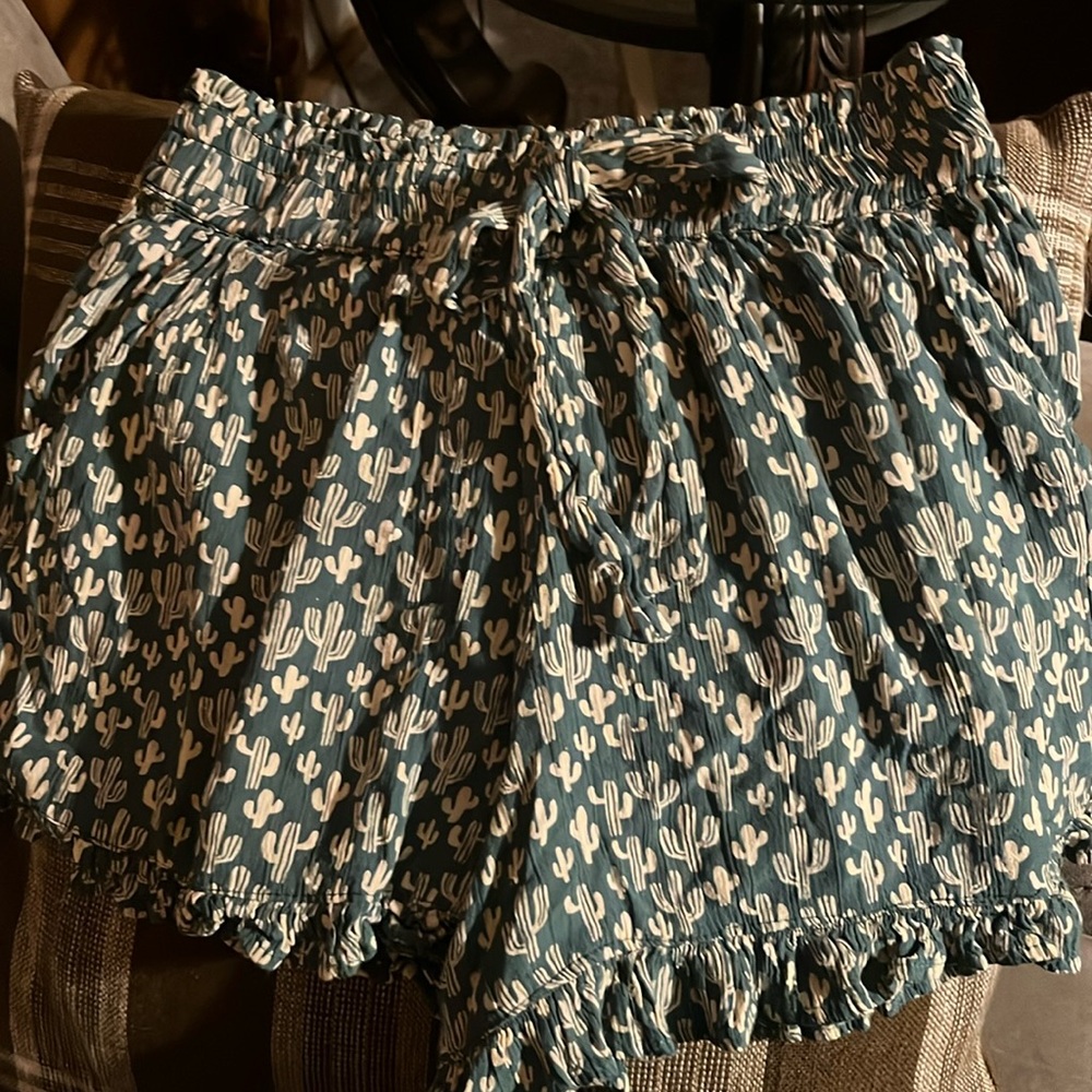 New without tags Angie shorts Medium